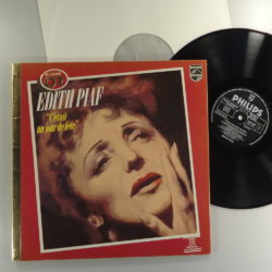 Edith Piaf - C'etait Un Jour De Fete