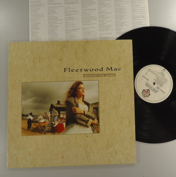 Fleetwood Mac – Behind The Mask