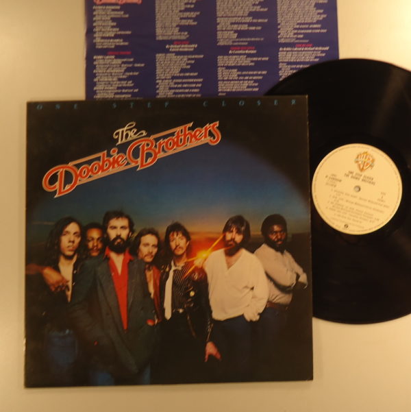 The Doobie Brothers – One Step Closer