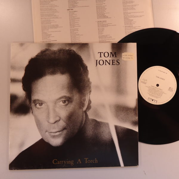 Tom Jones – Carrying A Torch