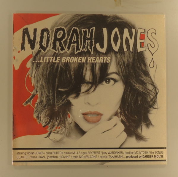 Norah Jones – ...Little Broken Hearts