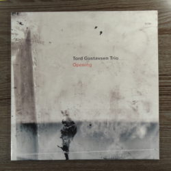 Tord Gustavsen Trio – Opening
