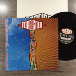 Foreigner – Unusual Heat