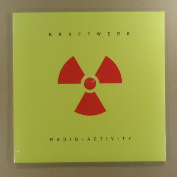 Kraftwerk – Radio-Activity