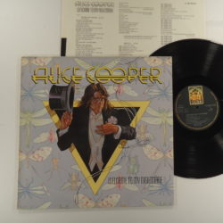 Alice Cooper – Welcome To My Nightmare