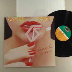 Twisted Sister – Love Is For Suckers