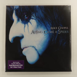 Alice Cooper – Along Came A Spider